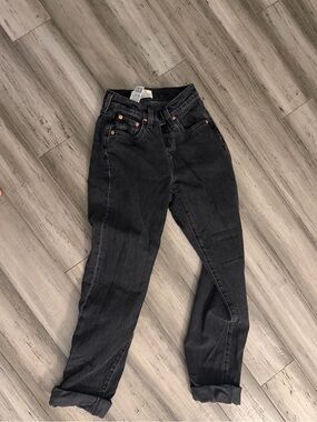 Levi's Black Boyfriend Jeans